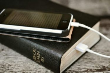 Os melhores aplicativos para ler a Bíblia.