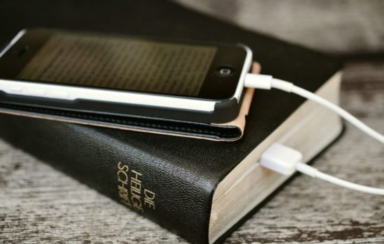 Os melhores aplicativos para ler a Bíblia.